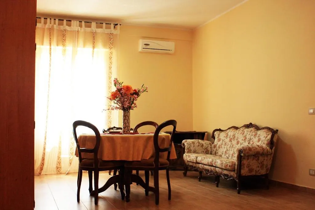 Bed And Coffee Bed & Breakfast Reggio Calabria Italy