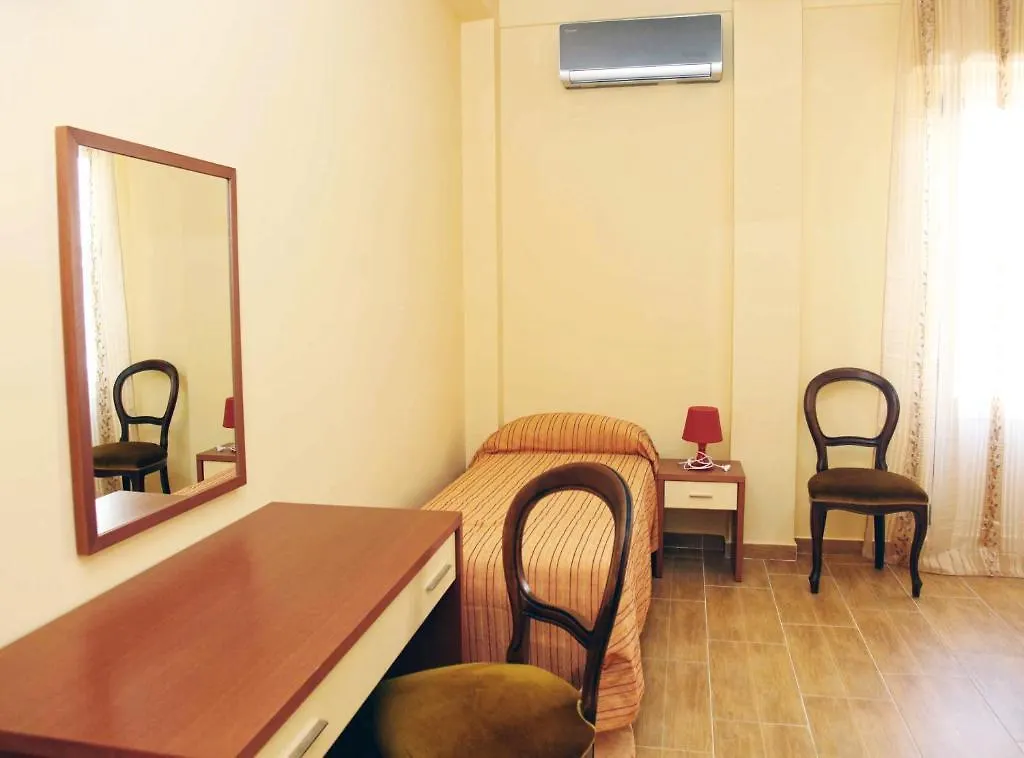 Bed And Coffee Bed & Breakfast Reggio Calabria Italy